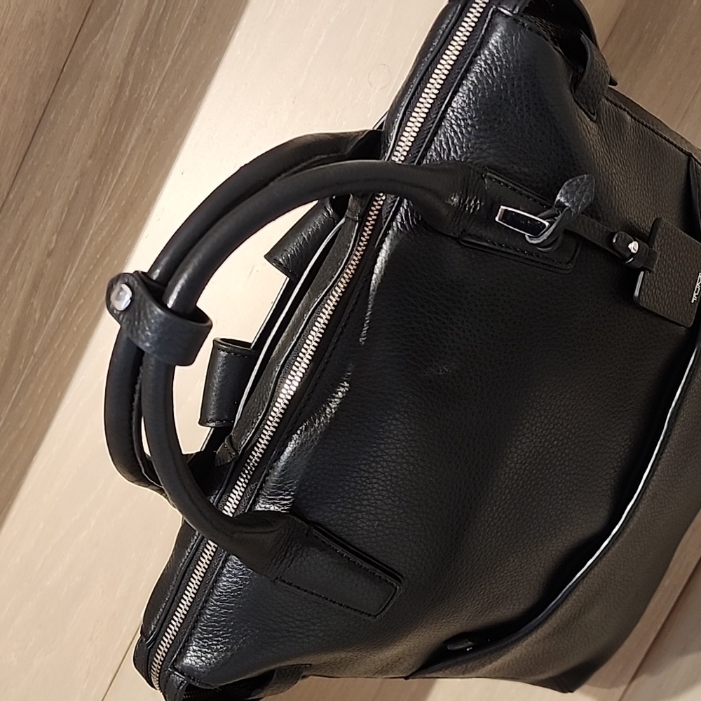 Tumi Stanton Safra Black Leather Convertible Backpack - Picture 8 of 16